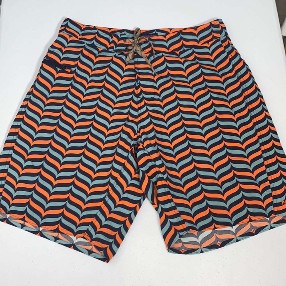 Patagonia Men’s Outdoor Swim Board Shorts Blue Orange Chevron Wave Print Size 34